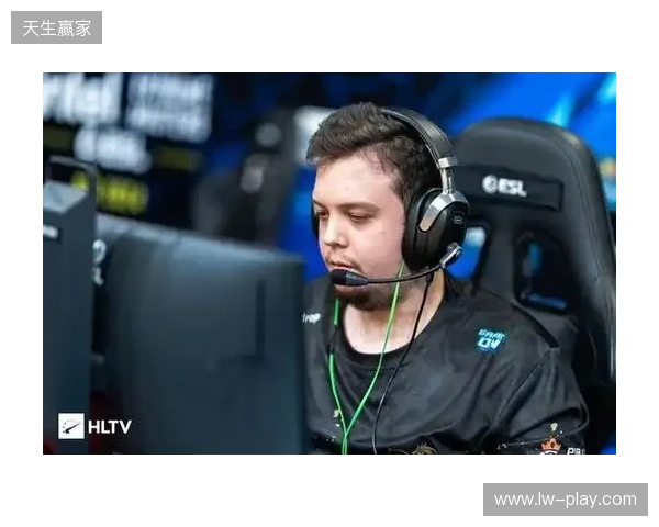 媒体爆料:Eternal Fire计划围绕Calyx和jottAAA搭建国际阵容 媒体爆料:Eternal Fire计划围绕Calyx和jottAAA搭建国际阵容