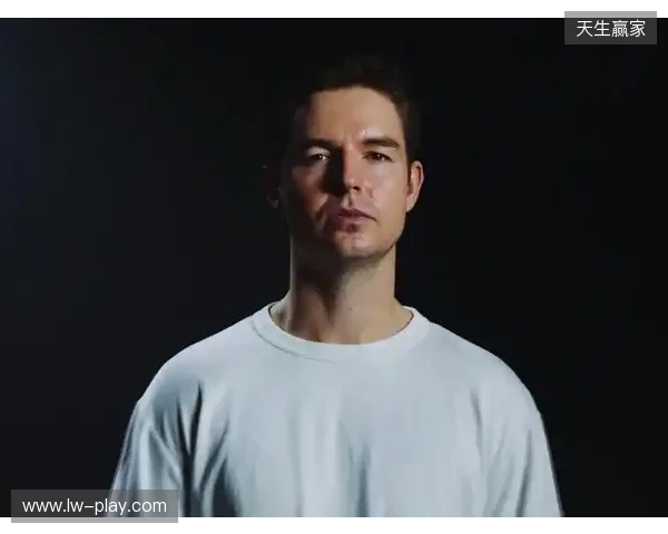 官宣:device正式加盟100 Thieves 官宣:device正式加盟100 Thieves